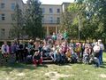 wspólne zdjęcie wszystkich uczniów wraz z robotami