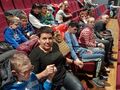 Za chwile zapadnie zmrok i zacznie się spektakl 