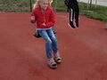 5. Uczniowie na huśtawce 