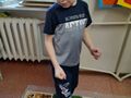 3. Uczeń idzie przez ściekżę sensoryczną. 