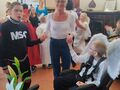 13. uczniowie na balu świętych