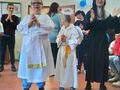 2. uczniowie na balu świętych