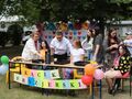 kącik stylizacji fryzur uczennice czeszą dzieci