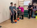 8. Pani dyrektor przyznaje medale1. 