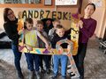 klasa Ia IIa IIIa w ramce z napisem andrzejki