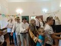 4.uczniowie tańczą na balu świętych w sali