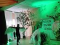 Występ nauczycielek na scenie