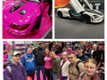 collage zdjęć samochodów wystawionych na targach motoryzacyjnych i grupa uczniów
