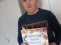 6. Uczeń z dyplomem za uczestnictwo w konkursie 