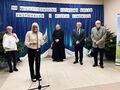 konkurs kolęd jury ogłasza laureatów stoją na scenie