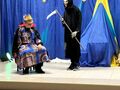 uczniowie odgrywają jasełka na scenie Herod ze śmiercią