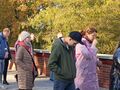 8.uczniowie uczestnicą w Drodze Krzyżowej na wałach jasnogórskich