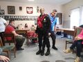druhowie prowadzą szkolenie z pierwszej pomocy