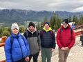 Uczniowie przy panoramie gór na Gubałówce