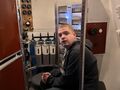13.uczeń siedzi w kapsule batyskafu Trieste w Hydropolis